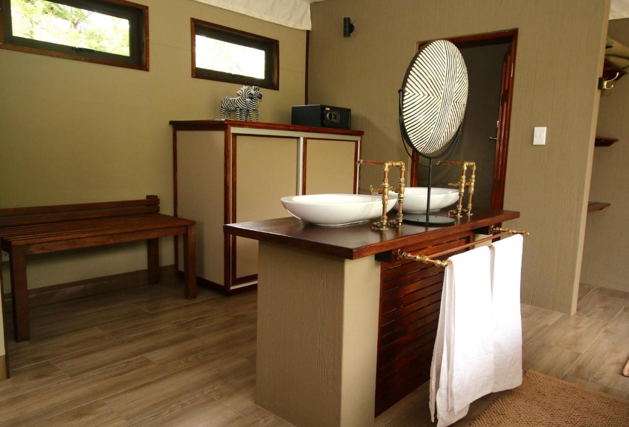 Inzalo Safari Lodge Welgevonden Vadrezervátum Kültér fotó