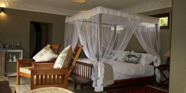 Inzalo Safari Lodge Welgevonden Vadrezervátum Kültér fotó